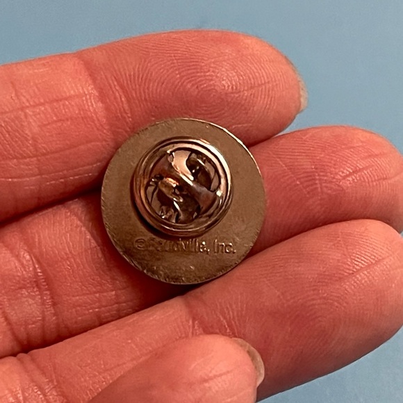 Volunteers Give The Greatest Gift Of All - Enamel Blue Lapel Pin - Picture 3 of 3